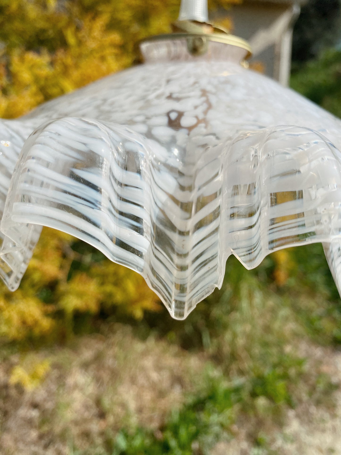 Suspension abat jour jupé en verre Clichy rosé